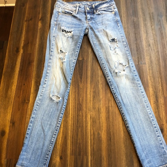 American Eagle ripped skinny jeans ✨ - Picture 2 of 6